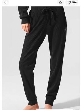 ALO Yoga Black Ribbed Muse Sweatpants